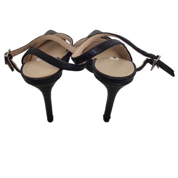 Charles David Ronni Lizard Embossed Pumps - Picture 8 of 10